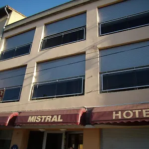 Mistral 2*, Avignon France